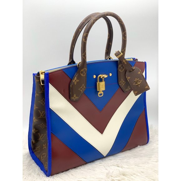 Louis Vuitton Handbags - ❌SOLD❌ Louis Vuitton Chevron City Steamer MM bag